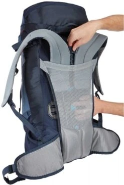 Thule Capstone -Da Segel Geschaft 3214981 40 back 18 720x600